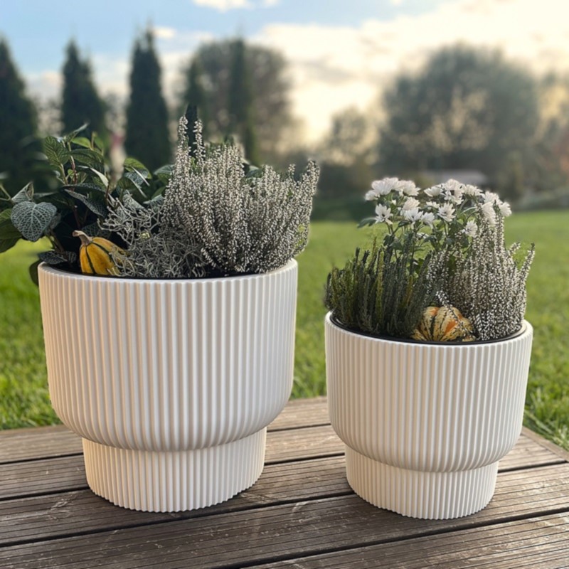 Květináče BÍLÉ na PODSTAVCI - SET 2 kusy