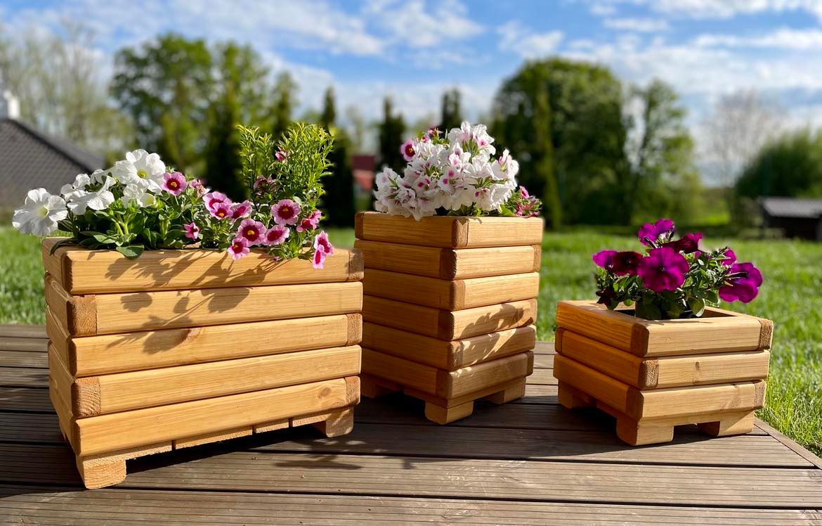 Dřevěný zahradní květináč AKSAMIT, pinie,  250x250x200